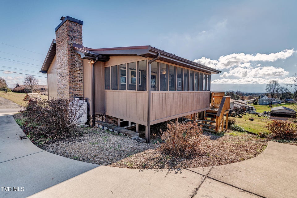 Photo #4: 225 Plainview Heights Circle