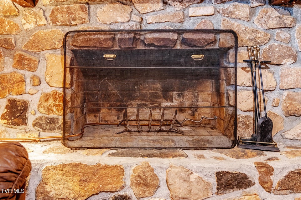 Photo #34: 225 Plainview Heights Circle