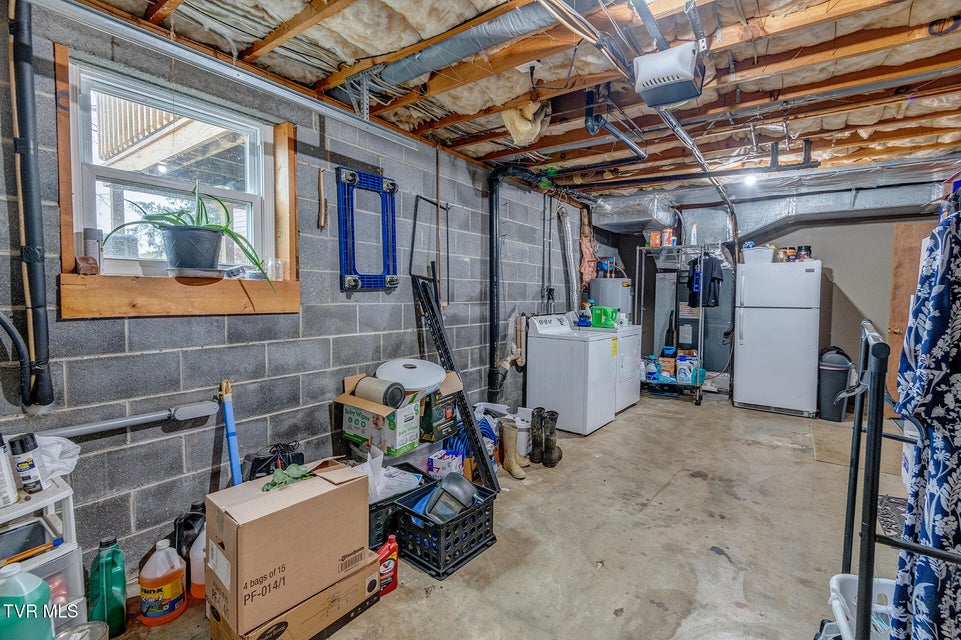 Photo #42: 225 Plainview Heights Circle