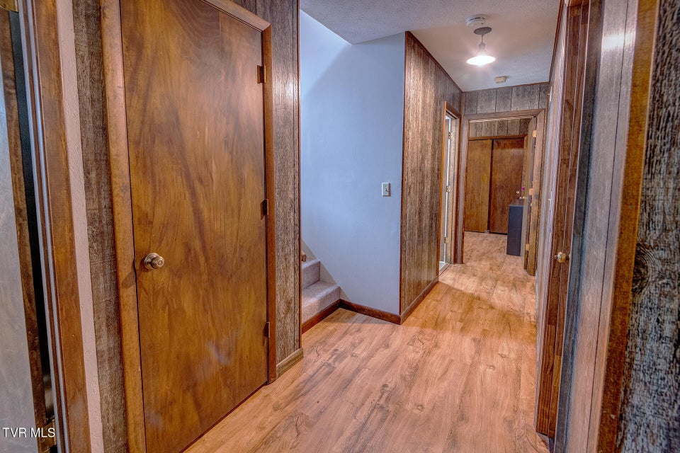 Photo #38: 225 Plainview Heights Circle