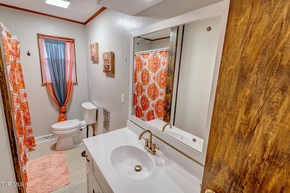 Photo #27: 225 Plainview Heights Circle