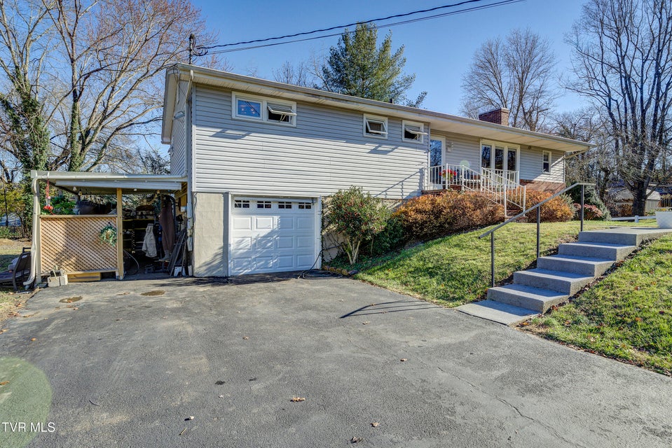 Photo #3: 1309 Indian Hills Drive