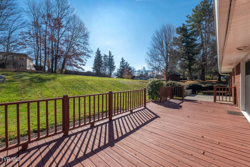 Photo #10: 19168 Mercedes Drive