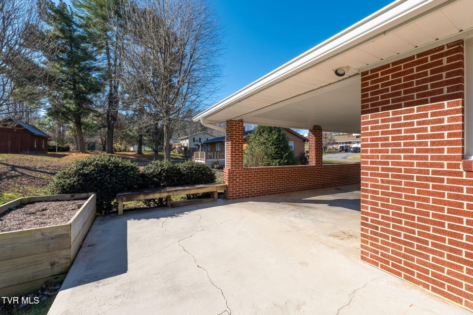 Photo #11: 19168 Mercedes Drive