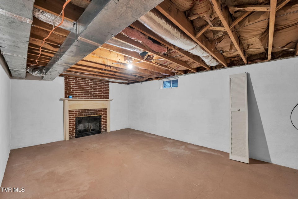 Photo #35: 19168 Mercedes Drive