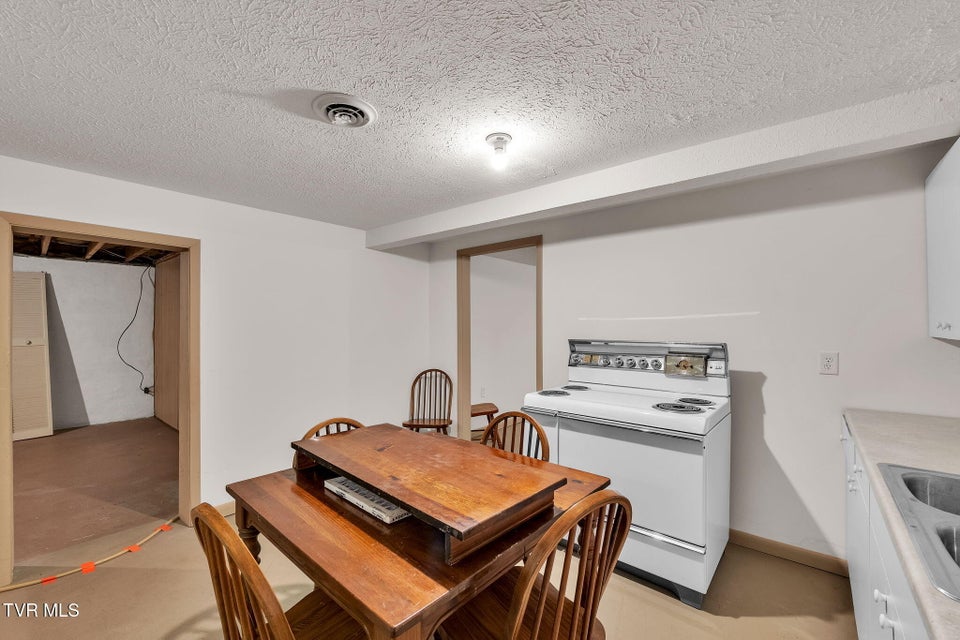 Photo #36: 19168 Mercedes Drive