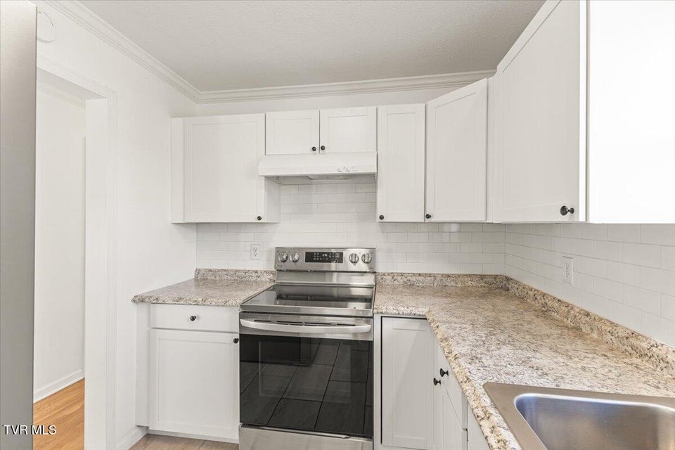 Photo #8: 161 Grandview Road