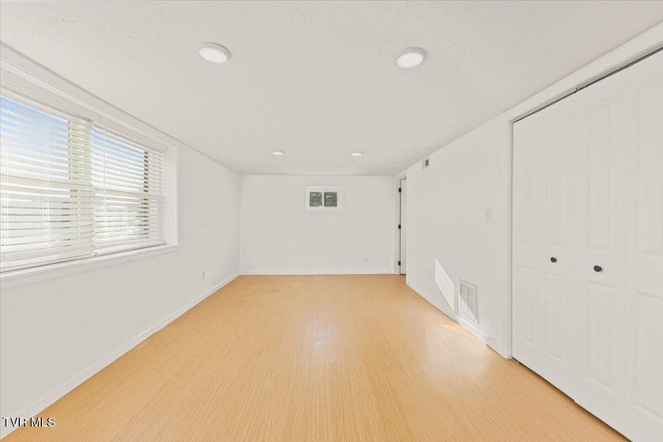 Photo #22: 161 Grandview Road