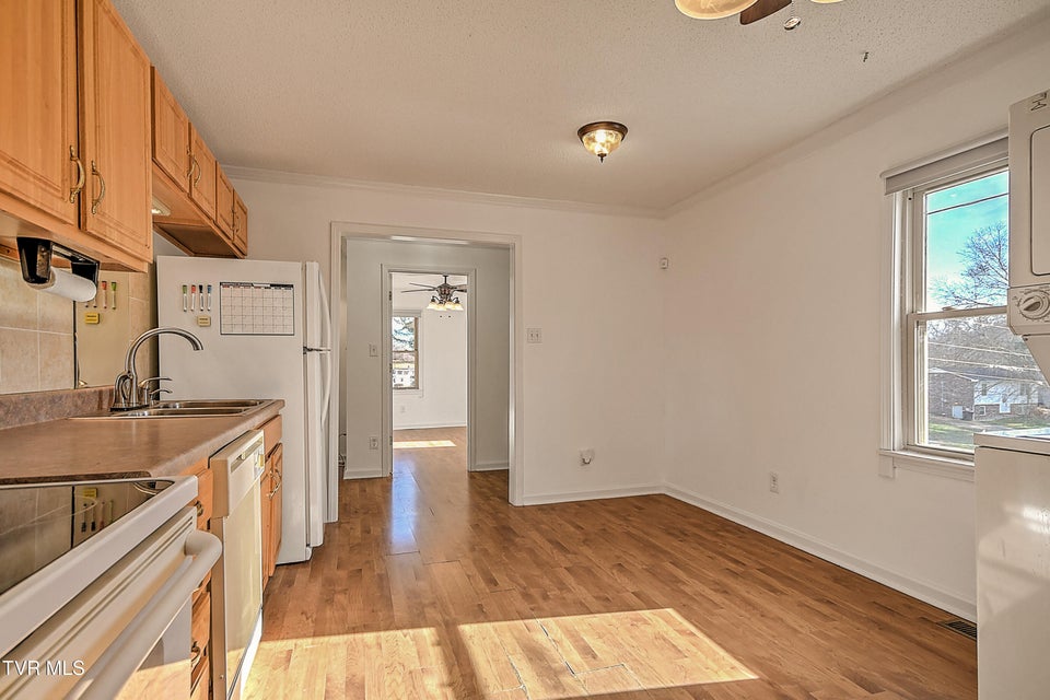 Photo #7: 2246 3rd Street