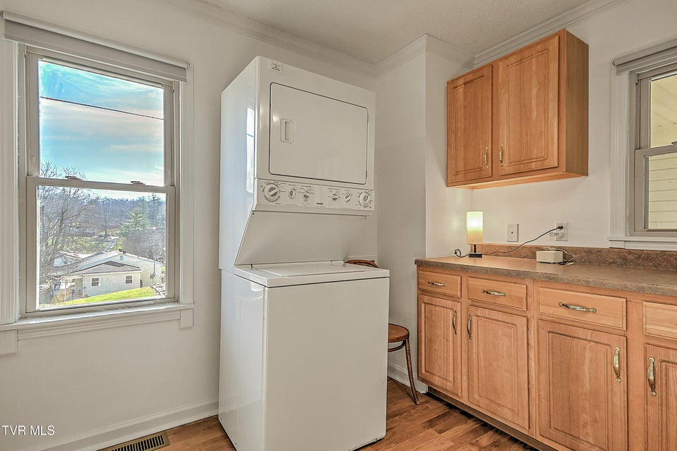 Photo #5: 2246 3rd Street