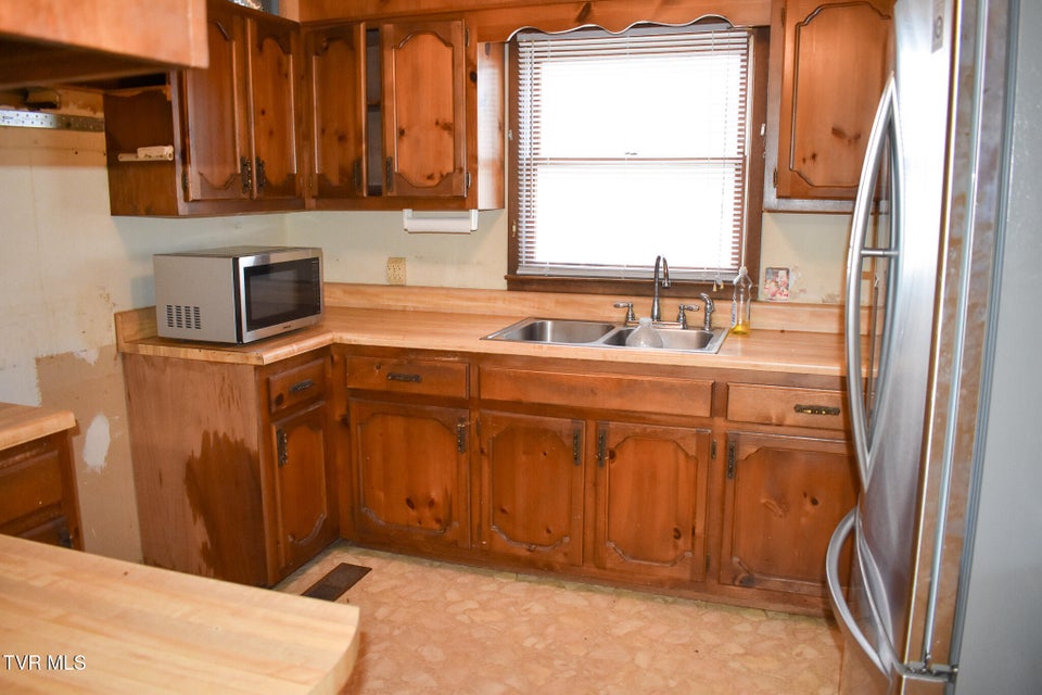 Photo #11: 132 Bellamy Lane