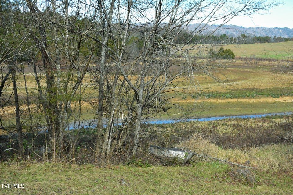 Photo #40: 132 Bellamy Lane