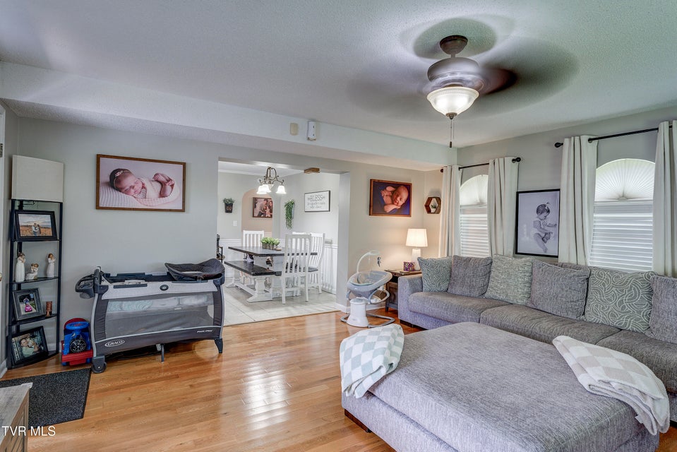 Photo #10: 115 Lancelot Drive