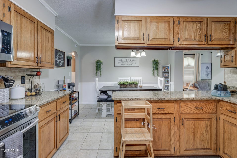 Photo #6: 115 Lancelot Drive