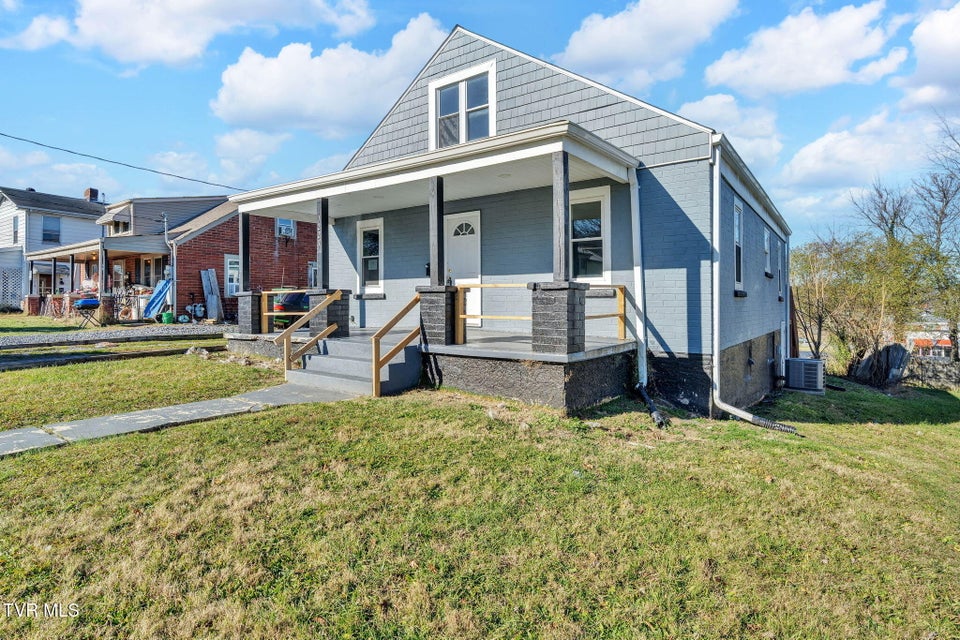 Photo #2: 1227 Shelby Street