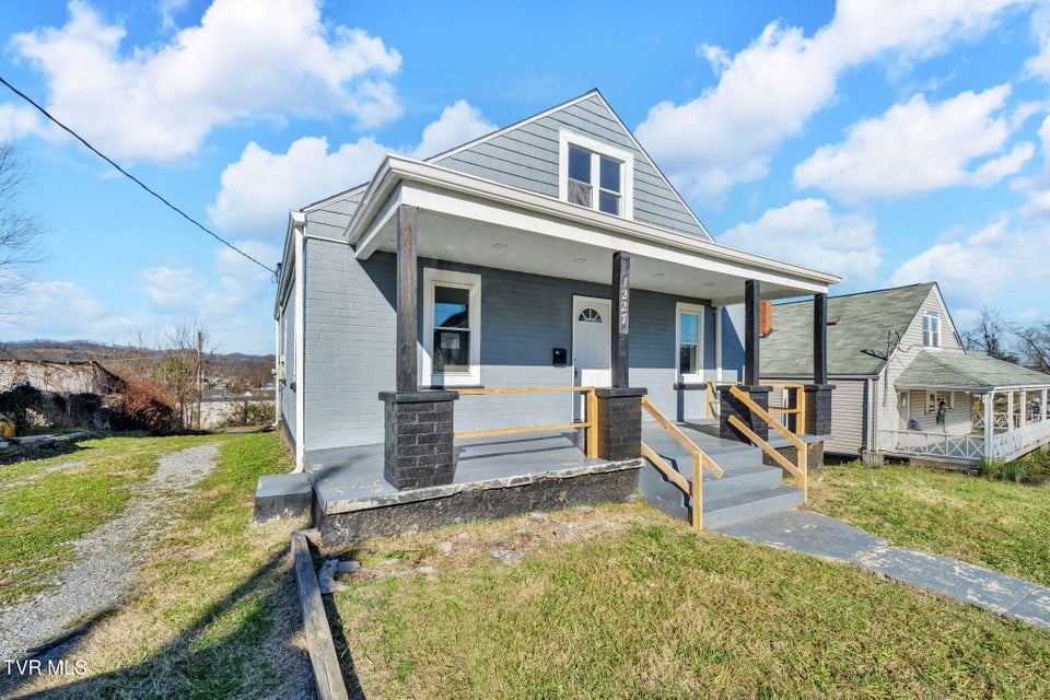 Photo #3: 1227 Shelby Street