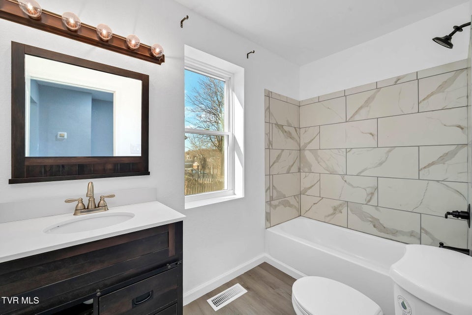 Photo #10: 1227 Shelby Street