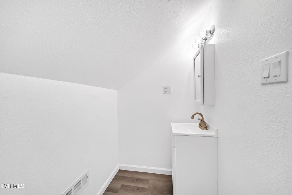 Photo #13: 1227 Shelby Street