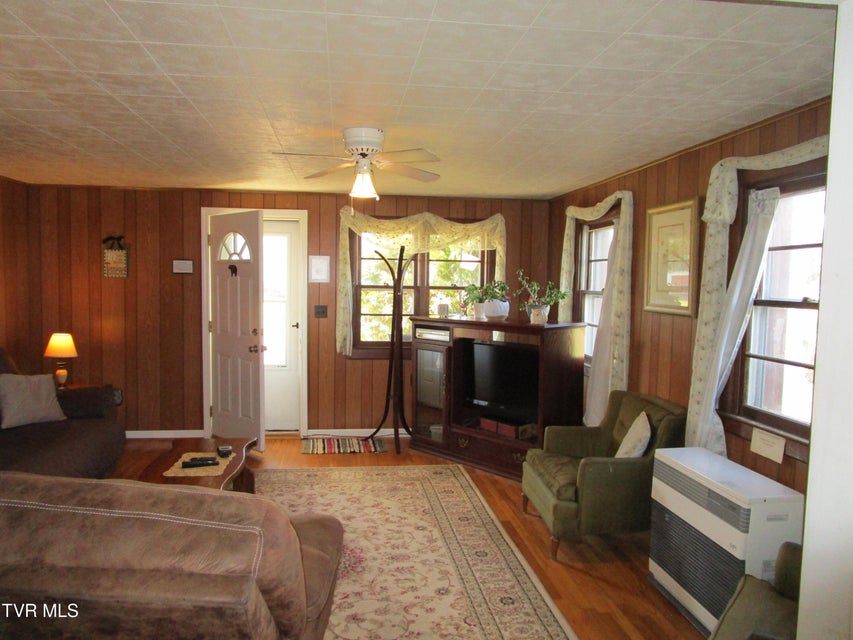 Photo #25: 225 Highway 91 Highway