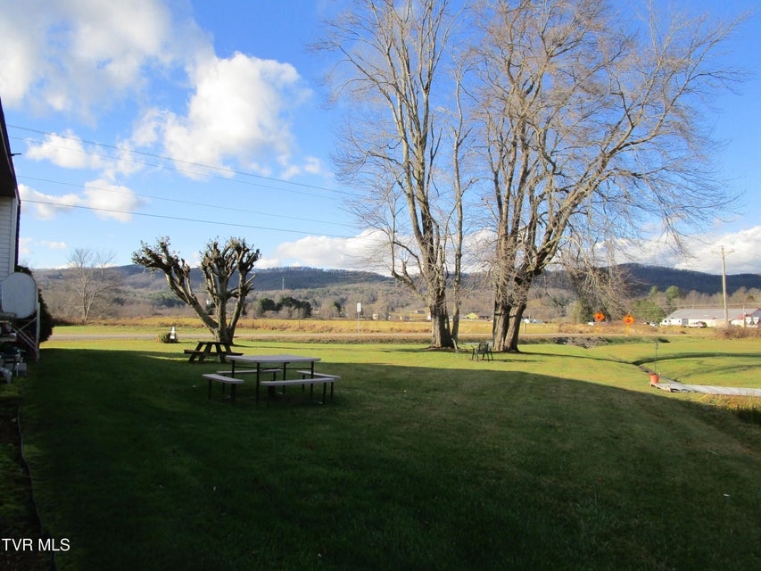 Photo #31: 225 Highway 91 Highway