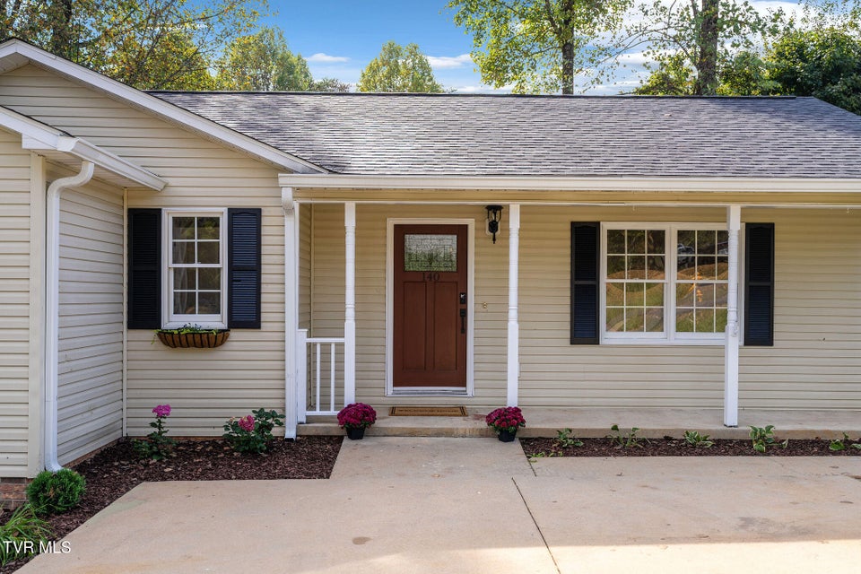 Photo #47: 140 Tracy Street