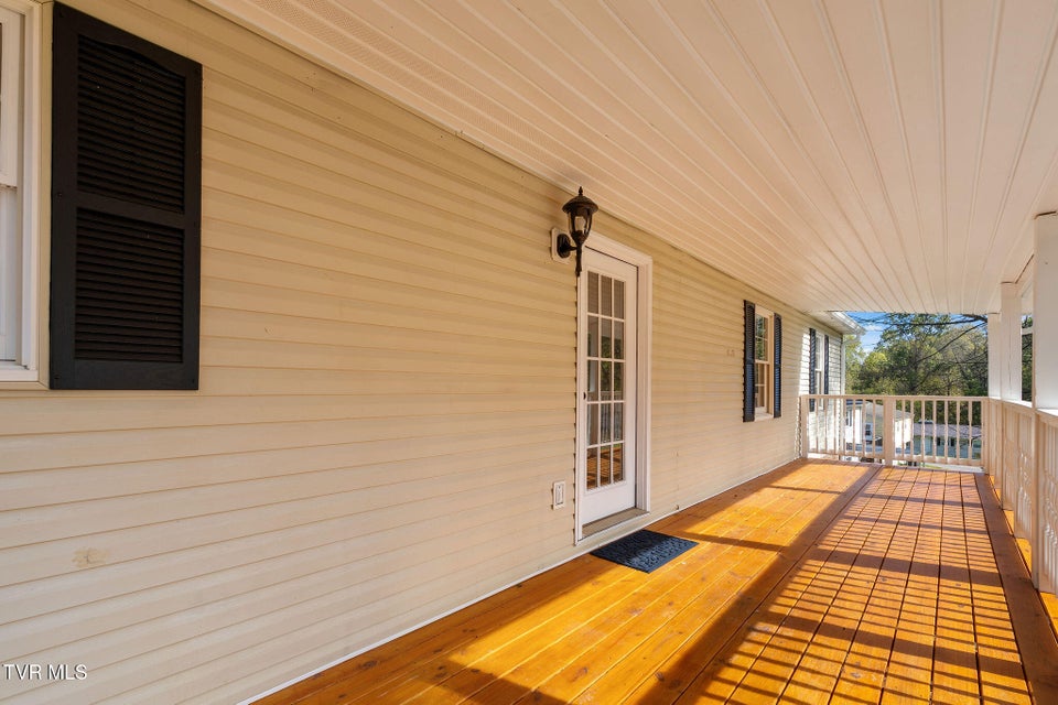 Photo #45: 140 Tracy Street