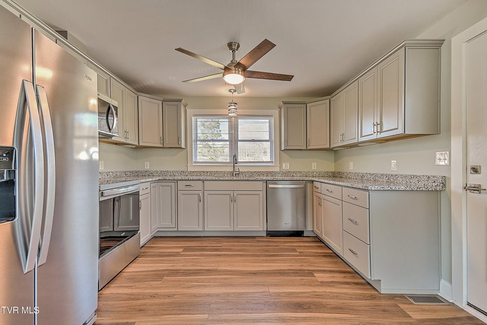 Photo #10: 3760 Weaver Pike