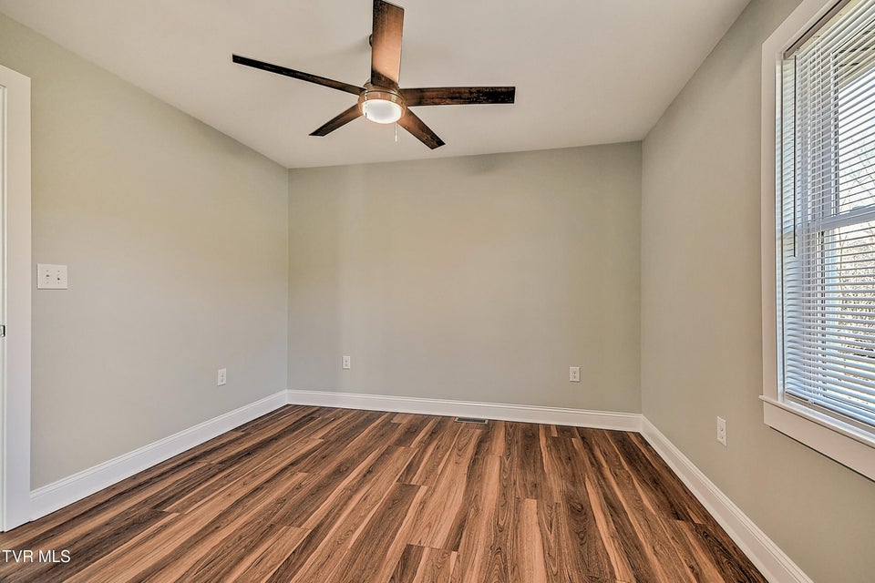 Photo #15: 3760 Weaver Pike