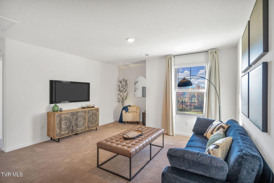 Photo #14: 235 Artist Avenue 