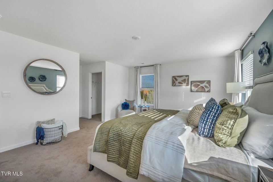 Photo #25: 235 Artist Avenue 