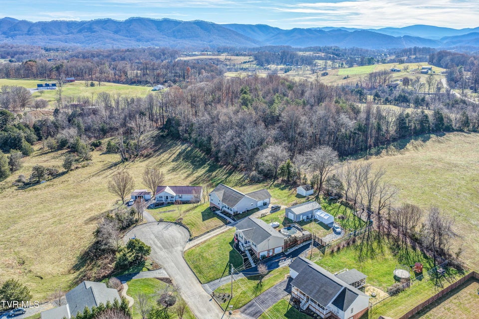 Photo #63: 212 Pine Bark Drive