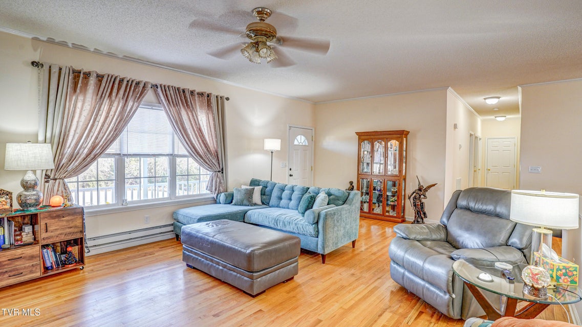 Photo #6: 212 Pine Bark Drive