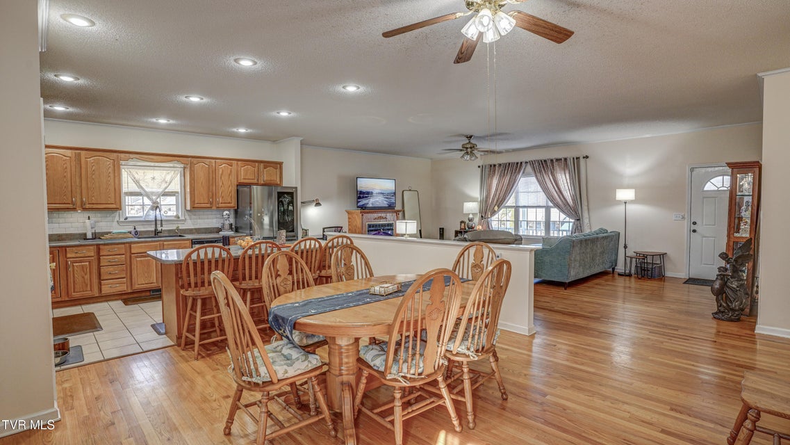 Photo #9: 212 Pine Bark Drive