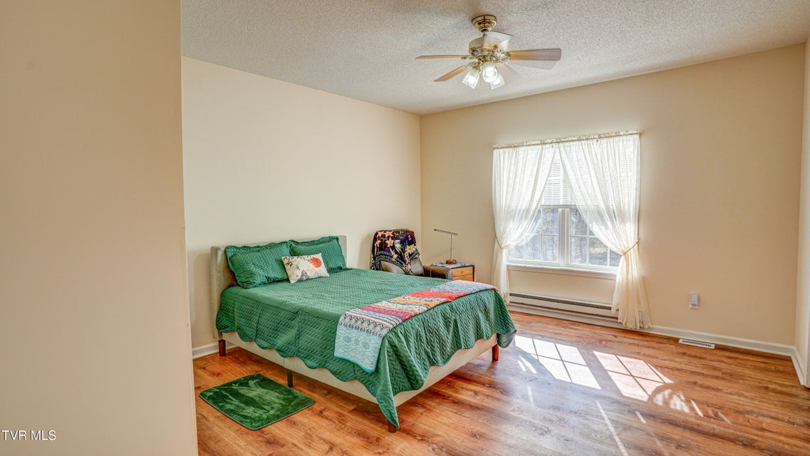 Photo #19: 212 Pine Bark Drive