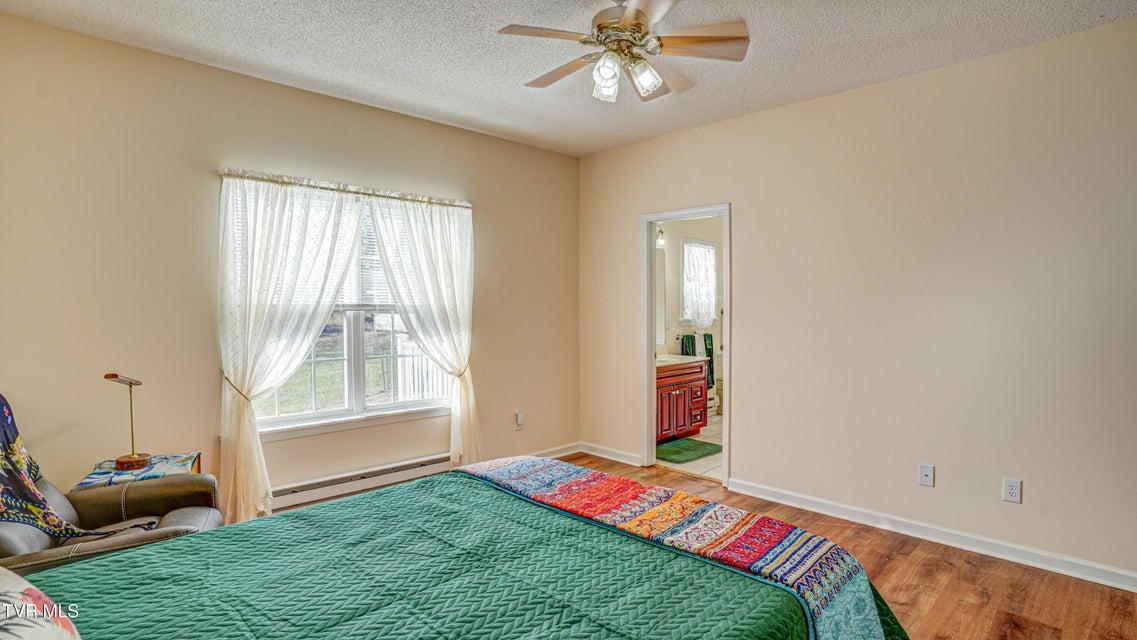 Photo #22: 212 Pine Bark Drive