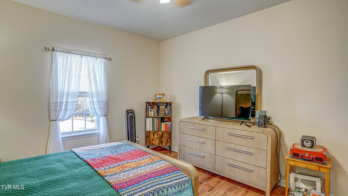 Photo #32: 212 Pine Bark Drive