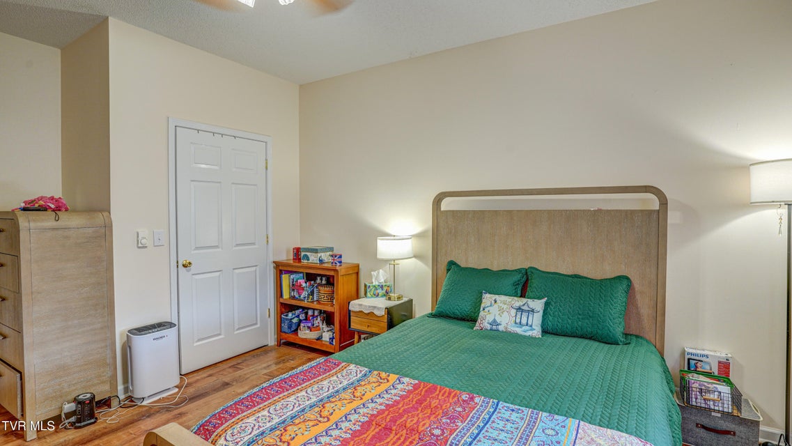 Photo #33: 212 Pine Bark Drive