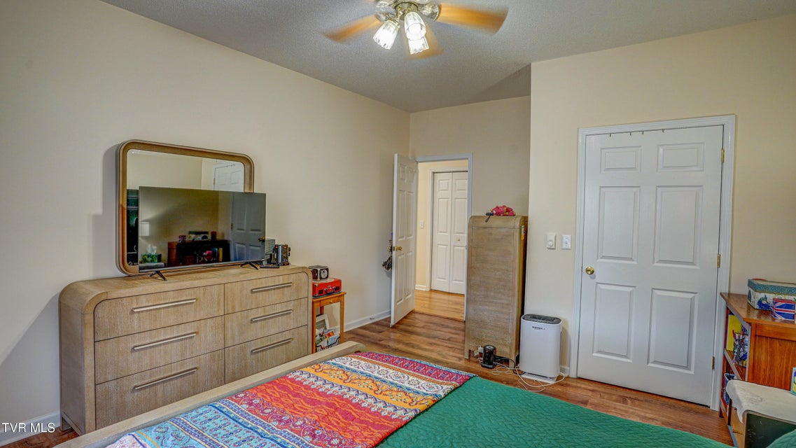 Photo #34: 212 Pine Bark Drive