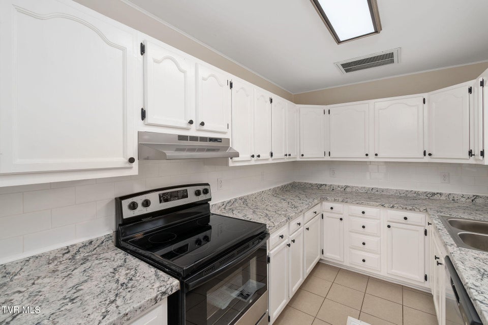 Photo #13: 630 Arrowhead Loop