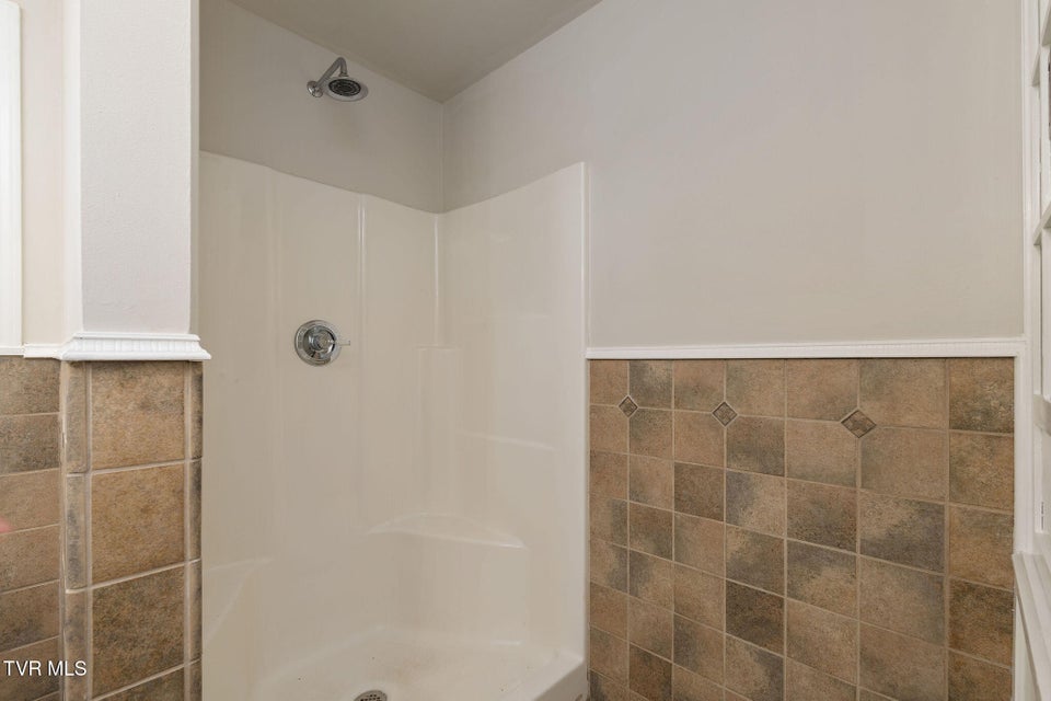 Photo #21: 630 Arrowhead Loop