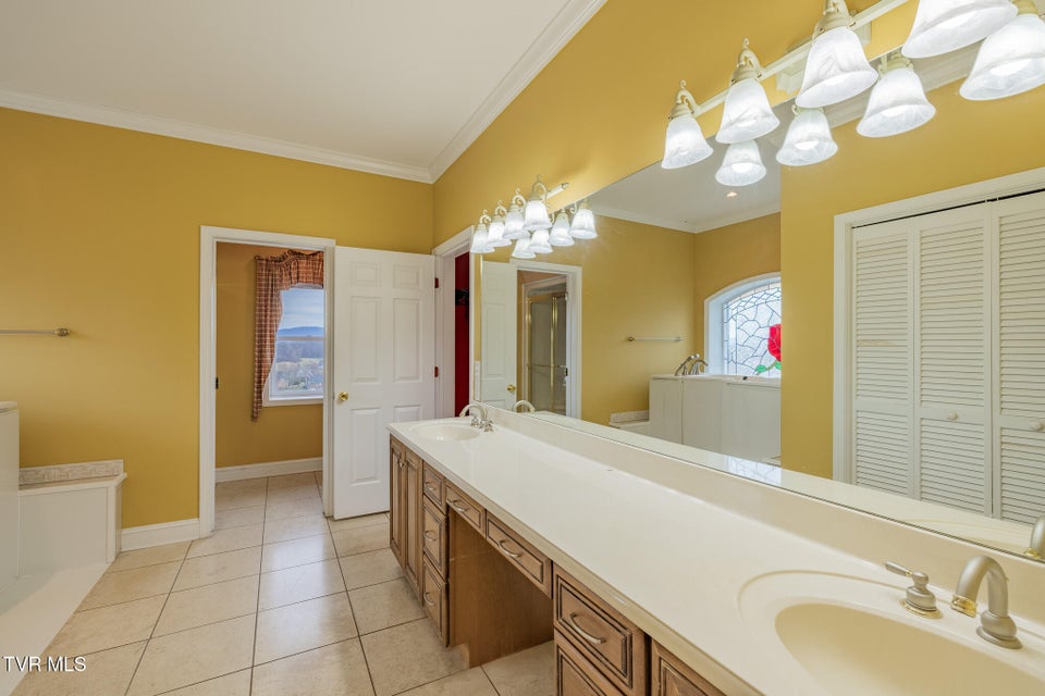 Photo #24: 131 Simmons Ridge