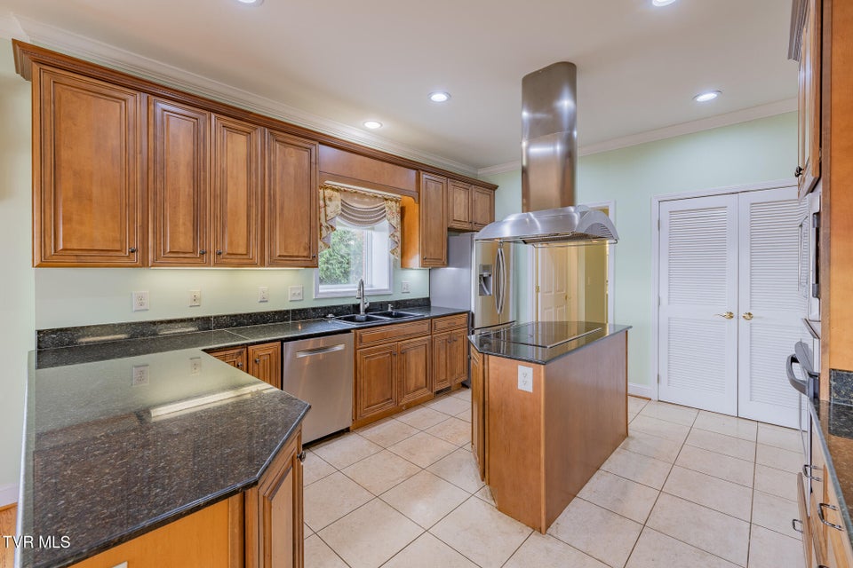 Photo #16: 131 Simmons Ridge