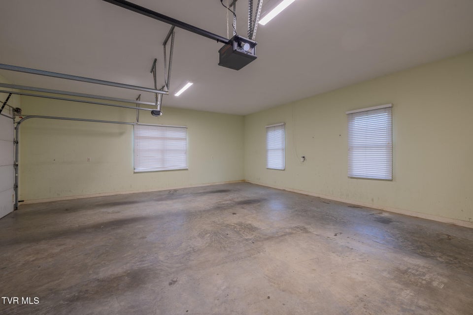 Photo #52: 131 Simmons Ridge