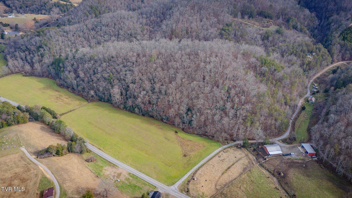 Photo #7: 7544 Tazewell Highway Highway