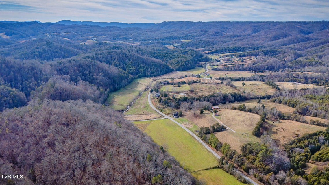 Photo #15: 7544 Tazewell Highway Highway