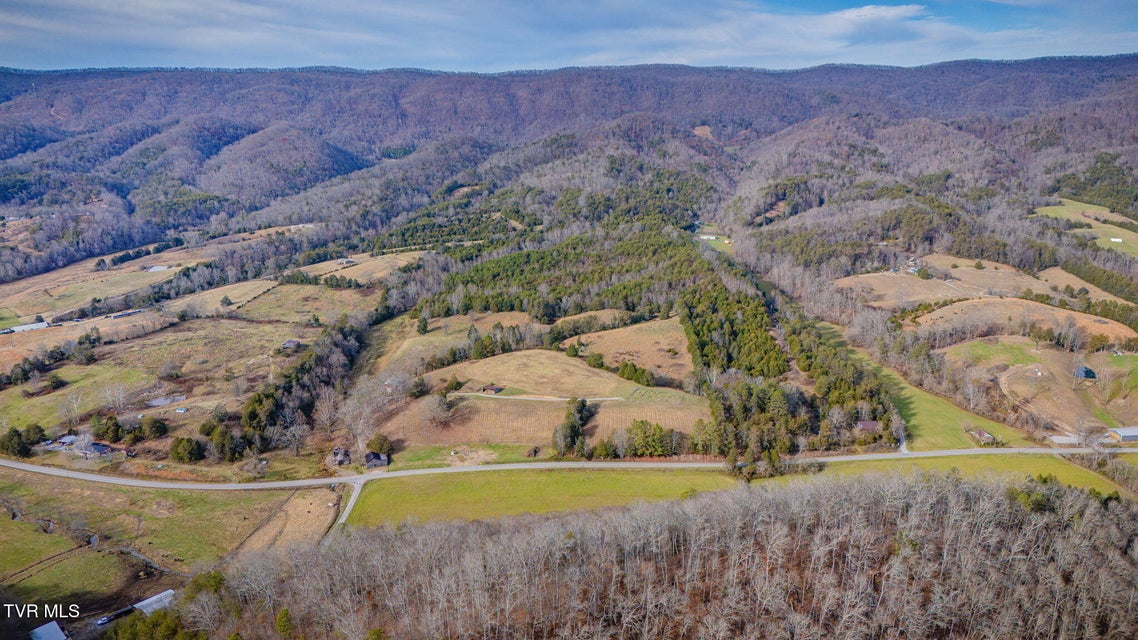 Photo #16: 7544 Tazewell Highway Highway