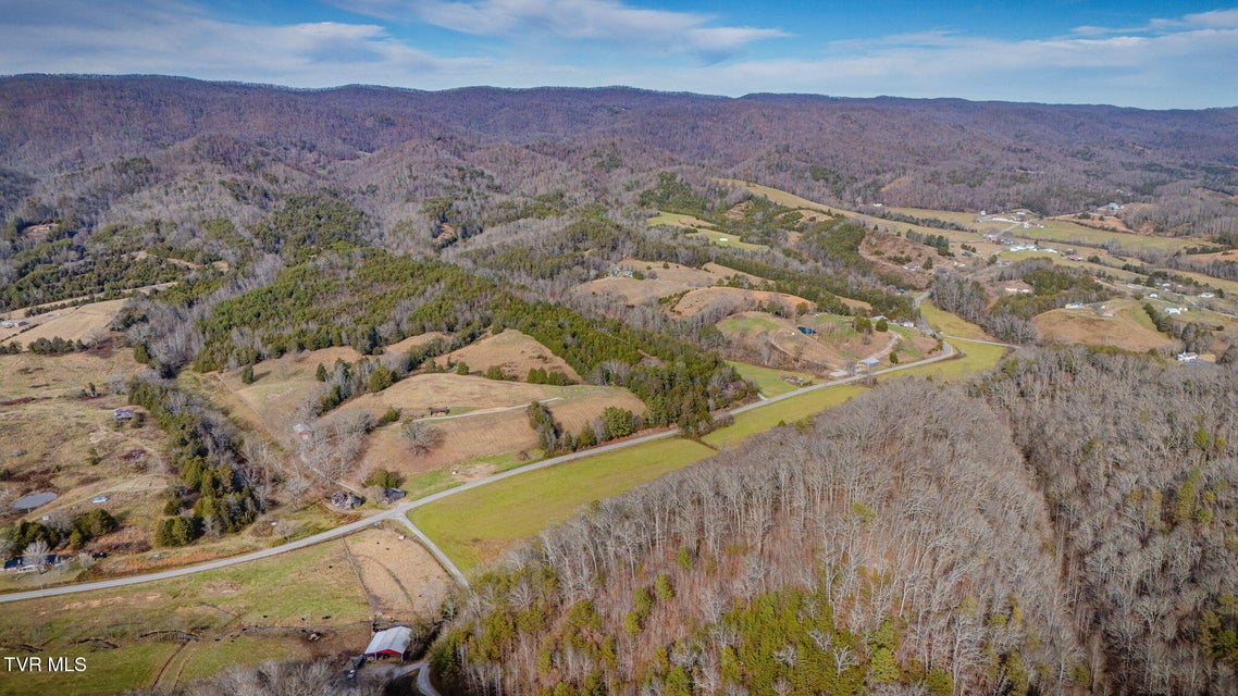 Photo #17: 7544 Tazewell Highway Highway