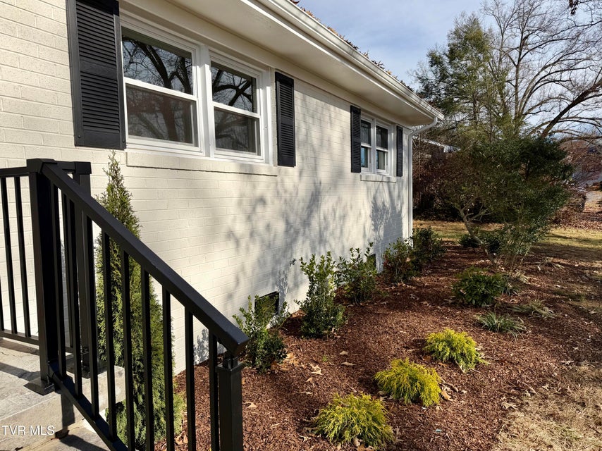 Photo #9: 290 Valley Drive 