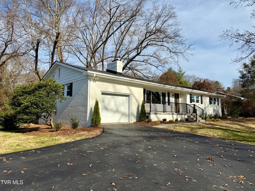 Photo #3: 290 Valley Drive 