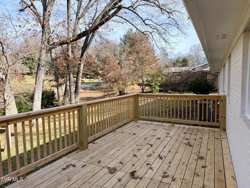 Photo #10: 290 Valley Drive 